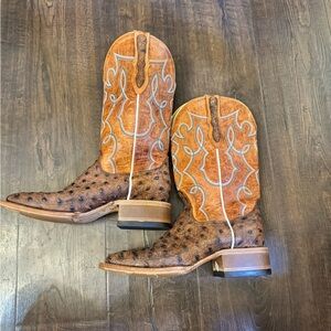 Brown and Tan Western women’s Boots size 7.5
